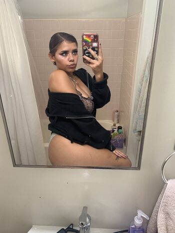 Full leaked Sophiaaa private onlyfans photo