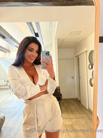 Full leaked Sophiadiorexclusive private onlyfans photo
