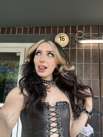 Full leaked Sophie burrell private onlyfans photo