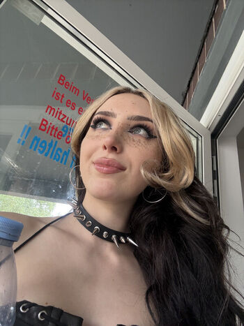Full leaked Sophie burrell private onlyfans photo