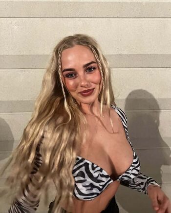Full leaked Sophie riedemann private onlyfans photo