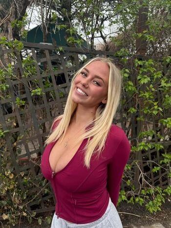 Full leaked Sophie riedemann private onlyfans photo