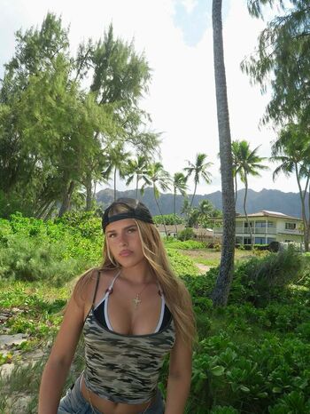 Full leaked Sophie schnr private onlyfans photo