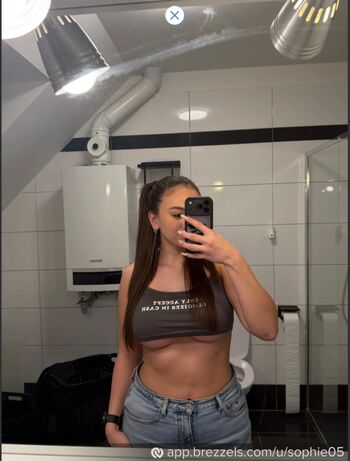 Full leaked Sophie page private onlyfans photo