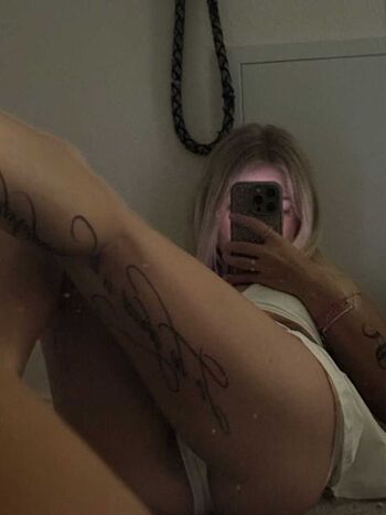 Full leaked Sophioosh  page private onlyfans photo