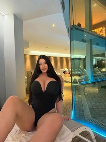 Full leaked Soyvalentina private onlyfans photo
