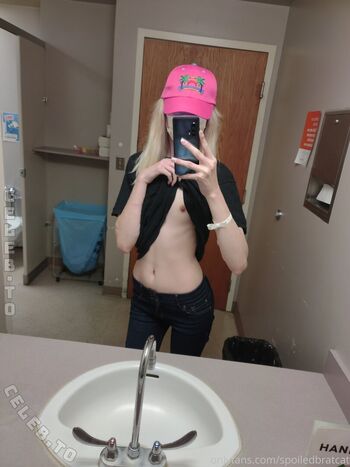 Full leaked Spoiledbratcat page private onlyfans photo