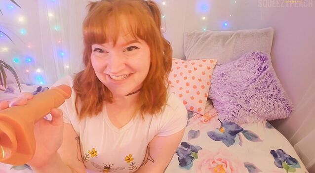 squeezypeach