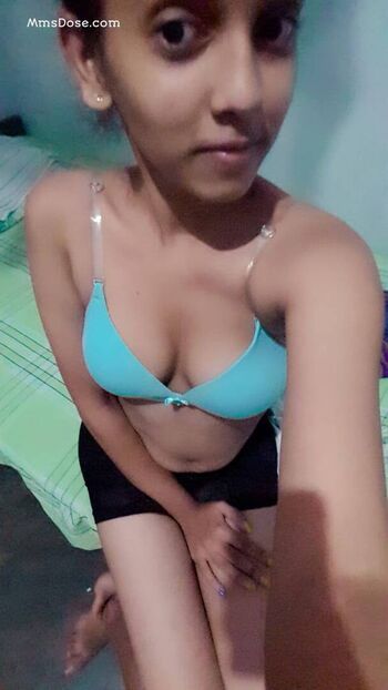 Full leaked Sri lanka private onlyfans photo