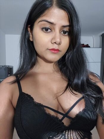 Full leaked Srishti sharma private onlyfans photo