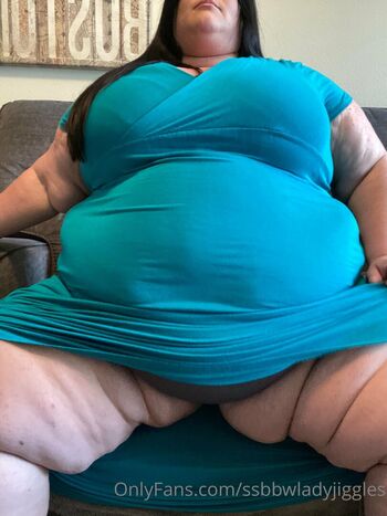 Full leaked Ssbbwladyjiggles page private onlyfans photo