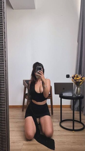 Full leaked Ssneepsnorps private onlyfans photo