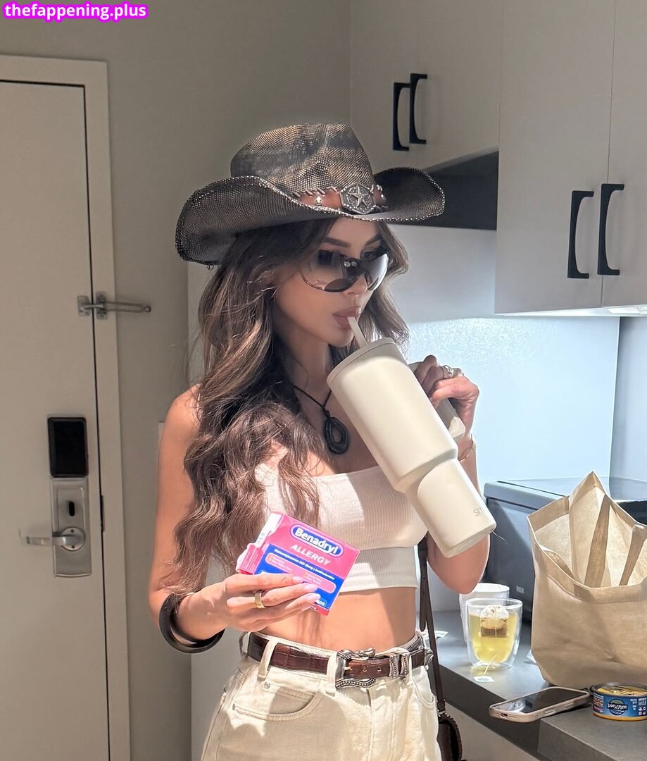 Sssniperwolf नग्न OnlyFans फोटो #194