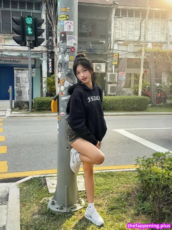 Sssxin_n / Susuu Xin Φωτογραφία Γυμνών OnlyFans #18