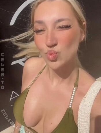 Full leaked Starletnova  page private onlyfans photo