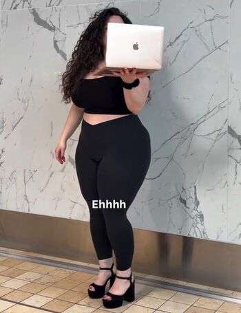 Full leaked Startwithannah private onlyfans photo