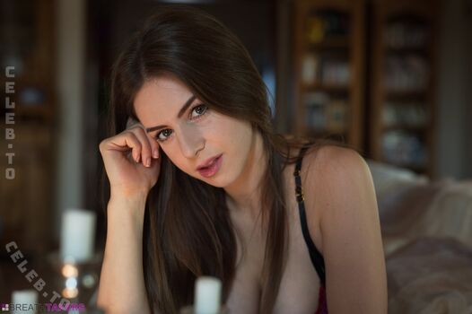 Stella Cox