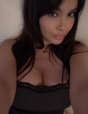 Stella Hudgens (Vanessa's Sister)