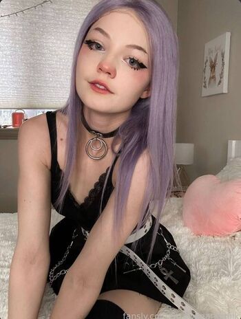 Full leaked Strawbeariemilkk private onlyfans photo