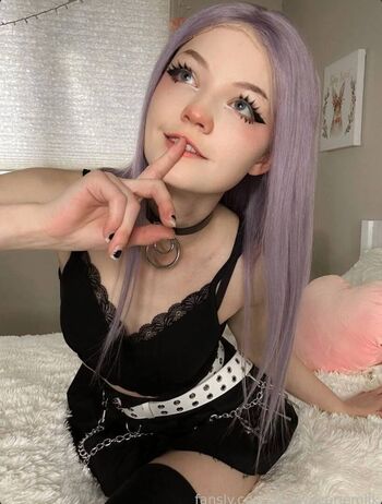 Full leaked Strawbeariemilkk private onlyfans photo
