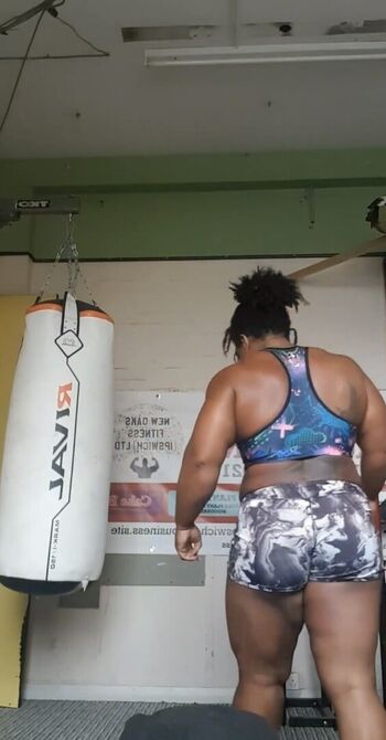 Full leaked Strongwomen private onlyfans photo
