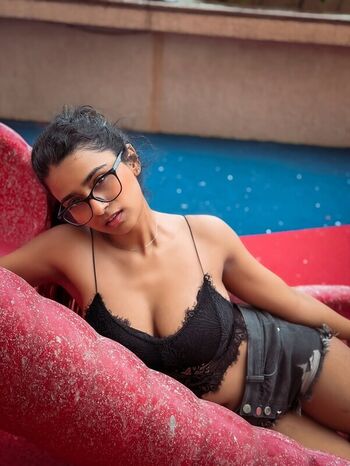 Full leaked Suhana khan private onlyfans photo