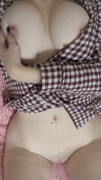 Full leaked Sunny whale page private onlyfans photo