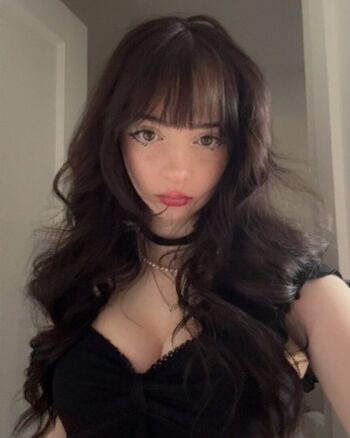 Full leaked Survivingasella private onlyfans photo