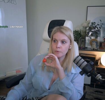 Full leaked Swebliss private onlyfans photo