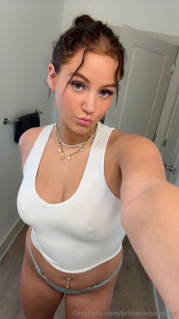 Full leaked Sweetbrittaniexox  page private onlyfans photo