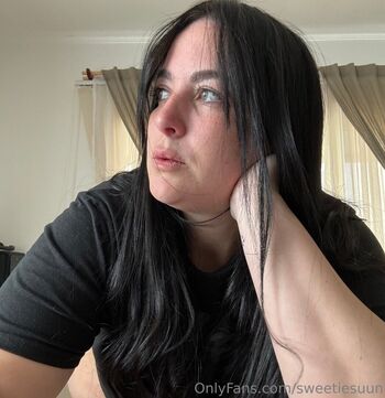 Full leaked Sweetiesuun private onlyfans photo