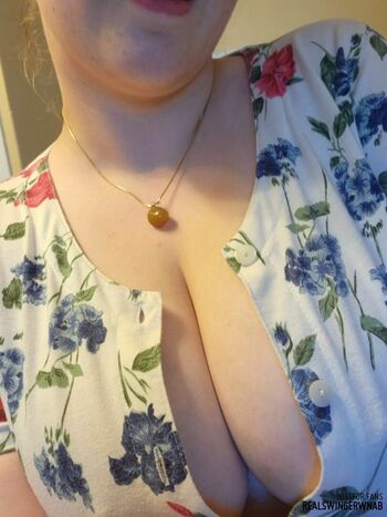 Full leaked Swingerwanabe private onlyfans photo