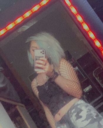 Sxmply.loathxng