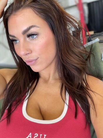 Full leaked Sydney cummins private onlyfans photo