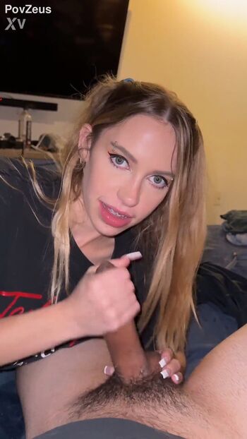Full leaked Sydney sweeney page private onlyfans photo