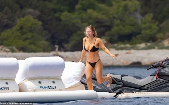 Full leaked Sydney sweeney  page private onlyfans photo