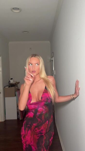 Full leaked Sydney thomas private onlyfans photo