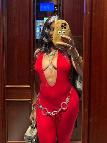 Full leaked Erika calabrese / private onlyfans photo