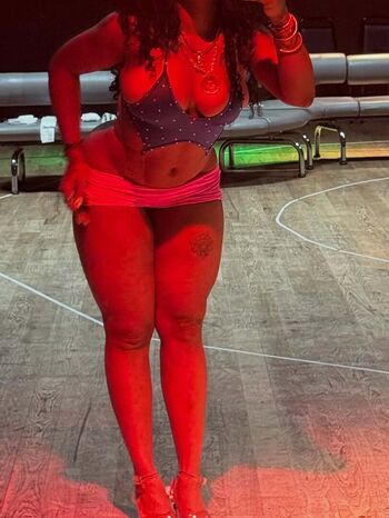 Full leaked Graceykay/ private onlyfans photo