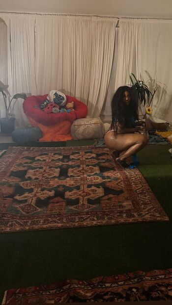 Full leaked Emikoxo/ private onlyfans photo