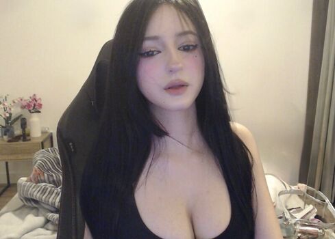 Full leaked T winter private onlyfans photo