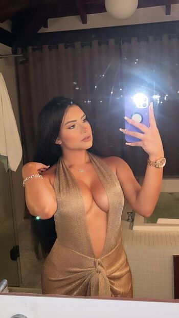 Taina Costa