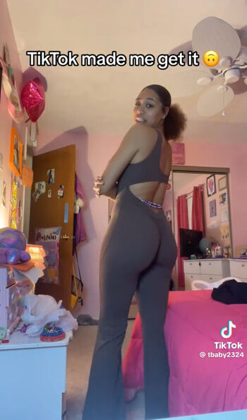 Tall Girls (5'9/175cm+)