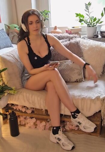 Full leaked Tania derveaux page private onlyfans photo