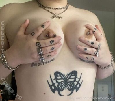 Full leaked Tapewormkid page private onlyfans photo