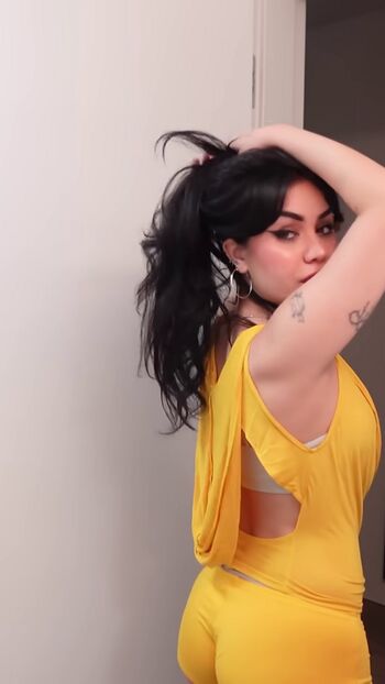 Full leaked Tara yummy page private onlyfans photo