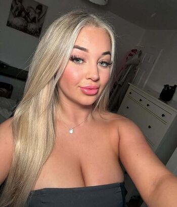 Full leaked Tashamoorexo private onlyfans photo