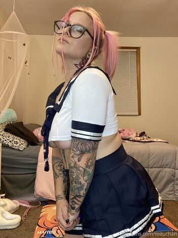Full leaked Tattoosnwaifus private onlyfans photo
