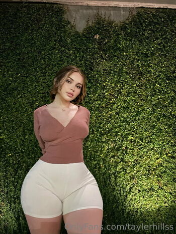 Full leaked Tayler hills page private onlyfans photo