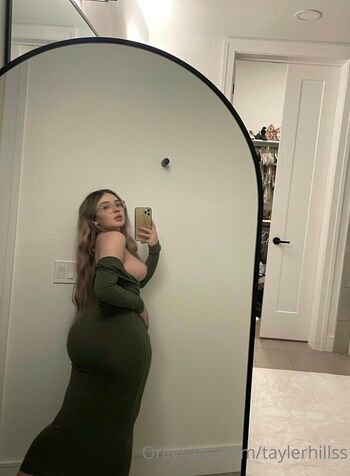 Full leaked Tayler hills private onlyfans photo